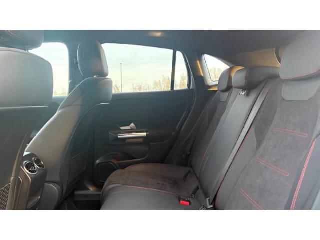 Mercedes Benz Gla image 7