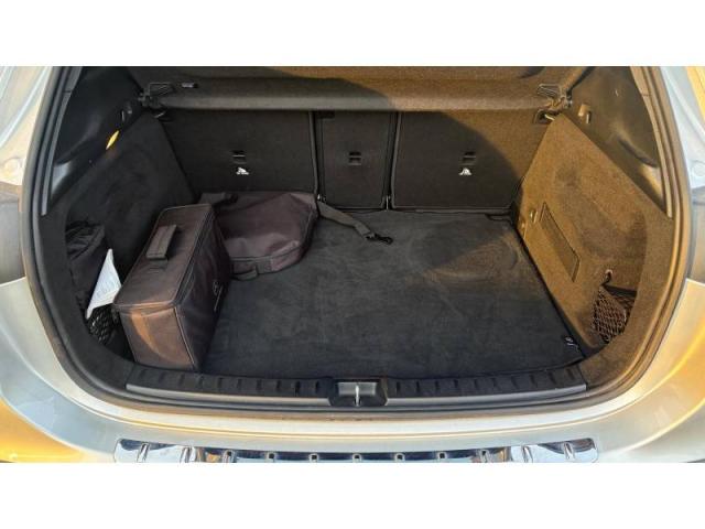 Mercedes Benz Gla image 1