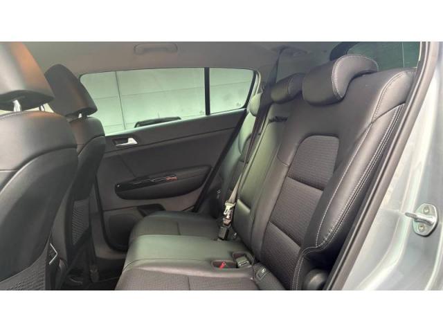 Kia Sportage image 6
