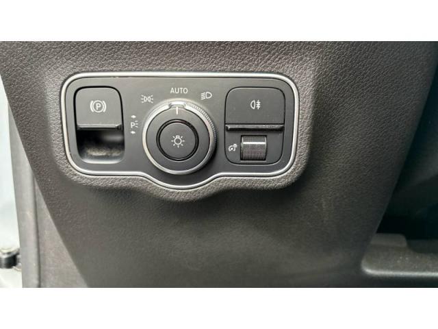 Mercedes Benz Glb image 5