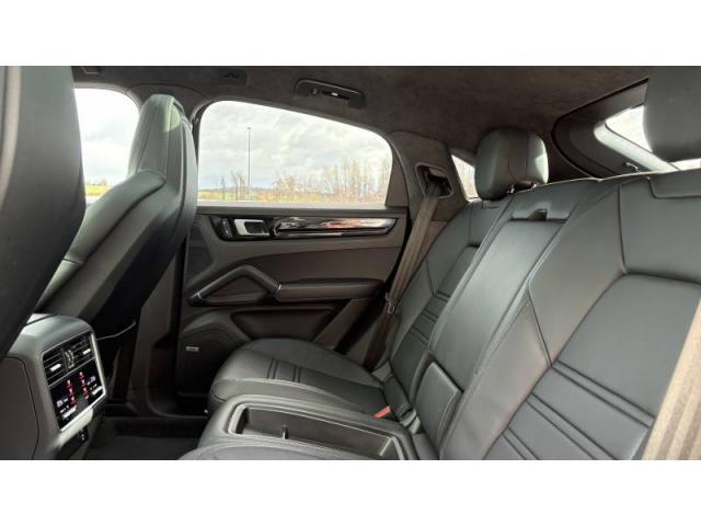 Porsche Cayenne Coupé image 8
