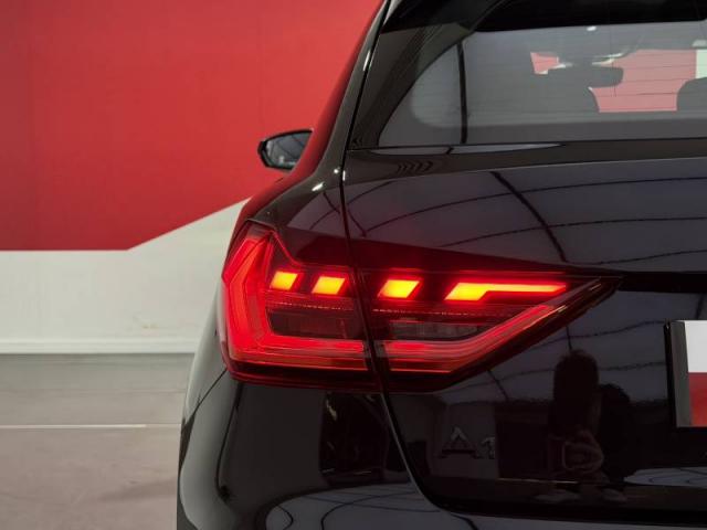 Audi A1 Sportback image 1