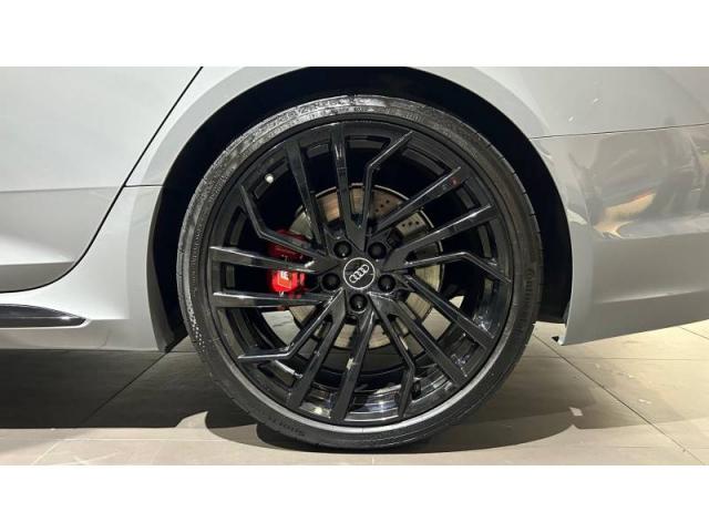 Audi Rs4 Avant image 9