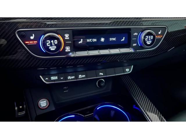 Audi Rs4 Avant image 8