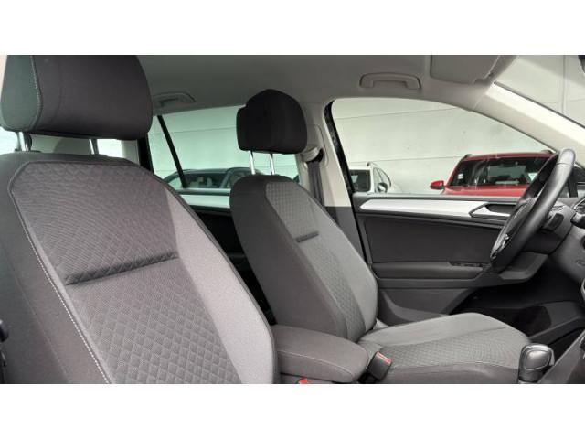 Volkswagen Tiguan image 9