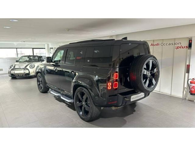 Land Rover Defender image 3