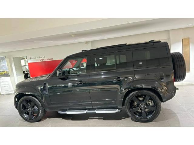 Land Rover Defender image 2