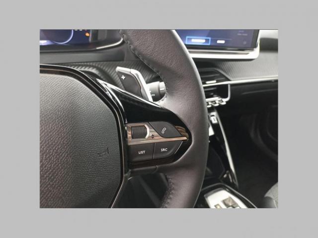 Peugeot 2008 image 4
