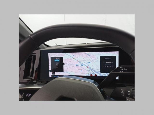 Renault Mégane E-Tech image 3