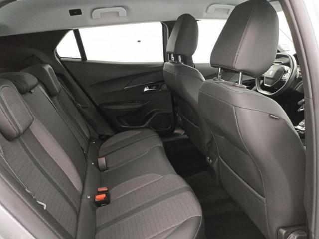 Peugeot 2008 image 3