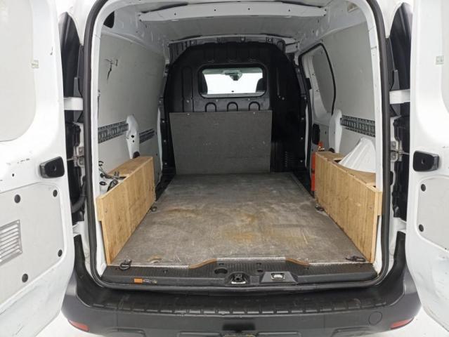 Renault Express Van image 6