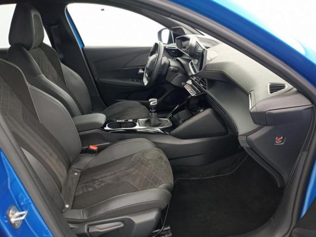 Peugeot 208 image 5