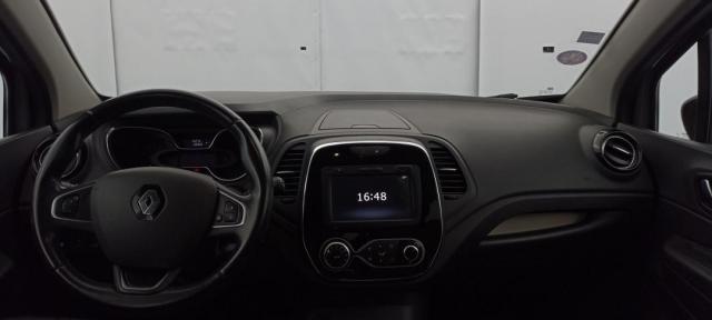 Renault Captur image 2