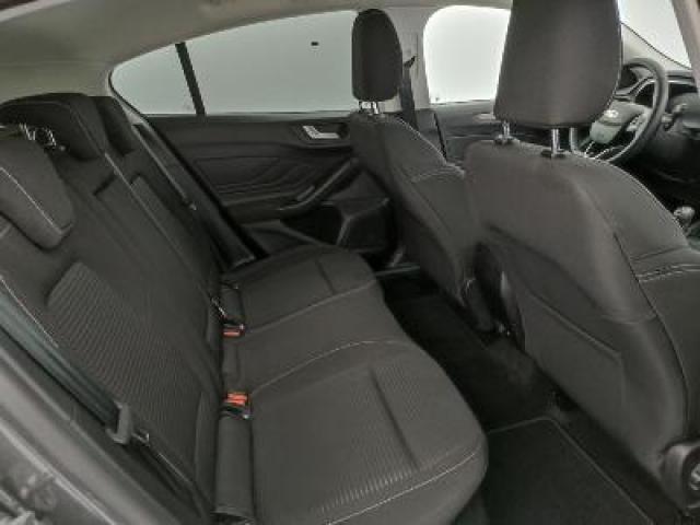 Ford Focus image 3