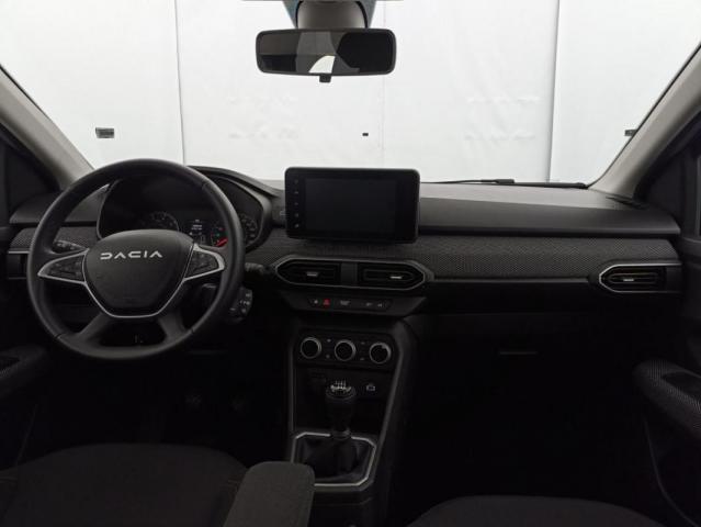 Dacia Sandero image 2