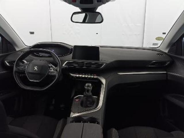 Peugeot 3008 image 8