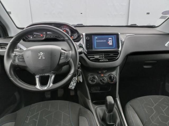 Peugeot 2008 image 7