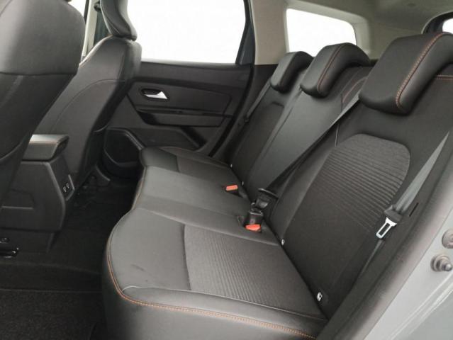 Dacia Duster image 1