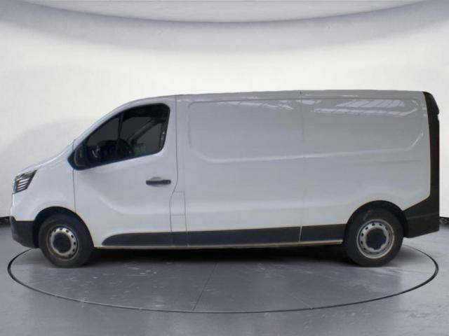 Renault Trafic image 2
