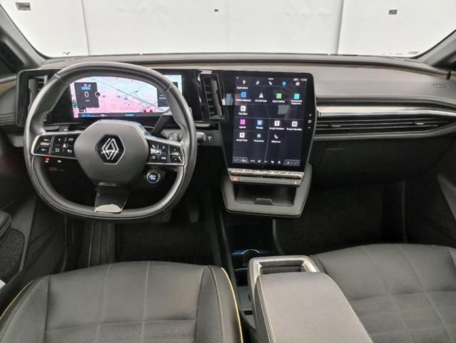 Renault Mégane E-Tech image 2