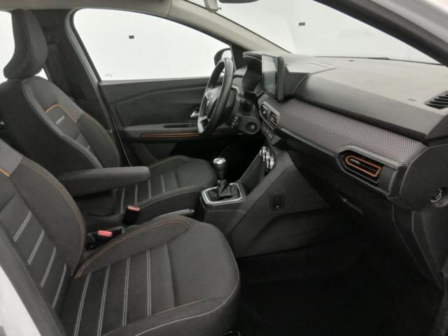 Dacia Sandero image 8