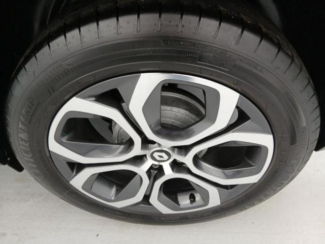 Renault Captur image 9