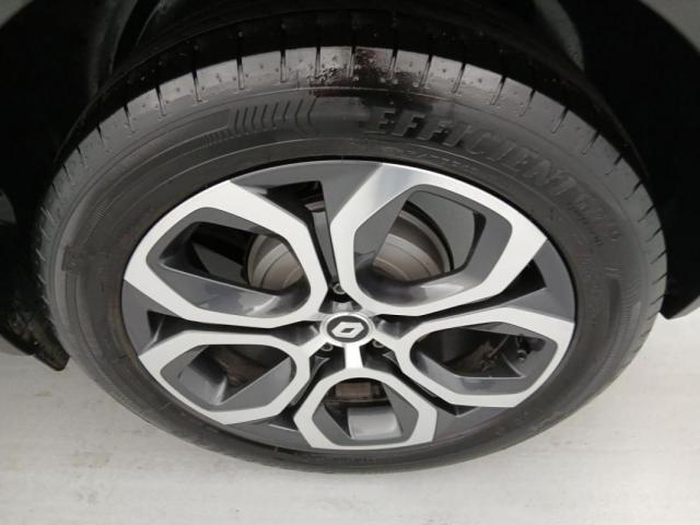 Renault Captur image 2
