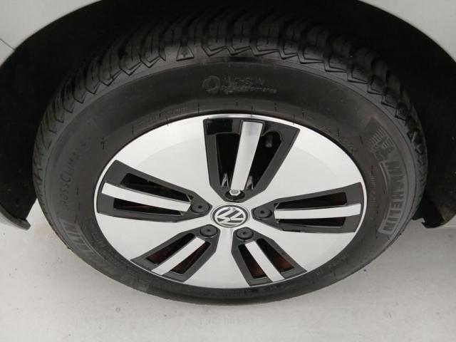 Volkswagen Golf image 4