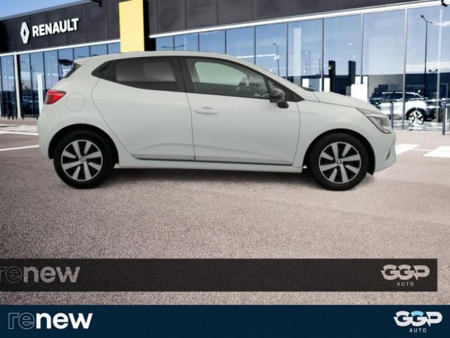 Renault Clio image 2