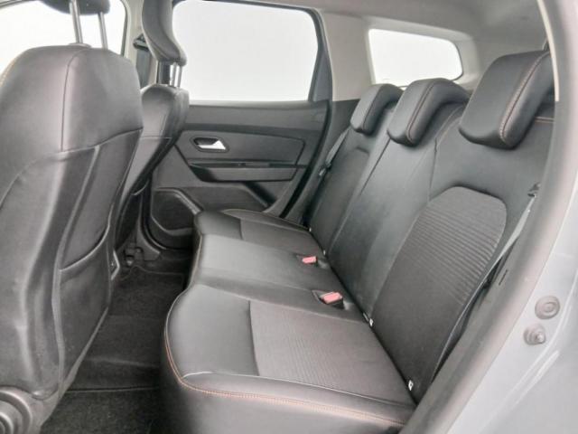 Dacia Duster image 9