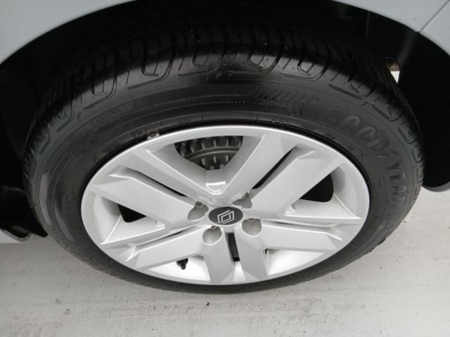 Renault Clio image 9