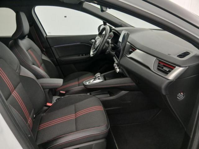 Renault Captur image 9