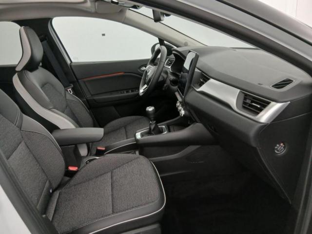 Renault Captur image 1