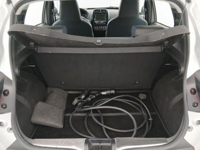Dacia Spring image 2