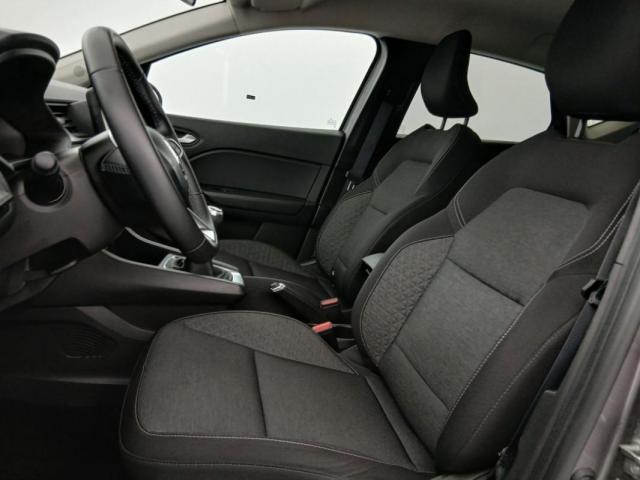Renault Captur image 2