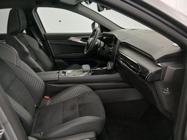 Renault Rafale image 1