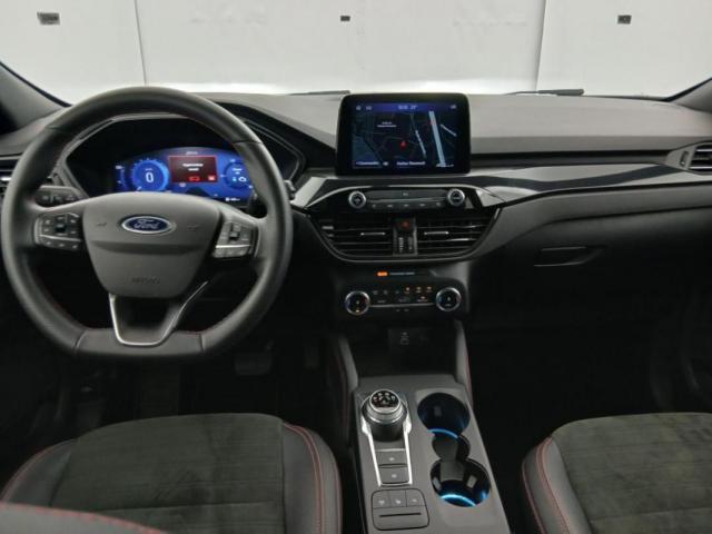 Ford Kuga image 6