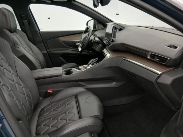 Peugeot 3008 image 2