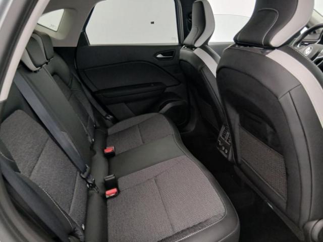 Renault Captur image 9