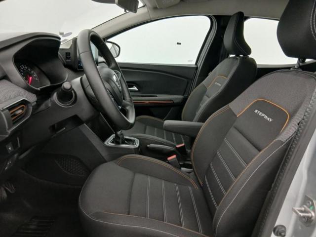 Dacia Sandero image 2