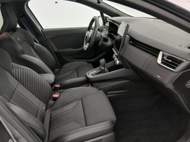 Renault Clio image 9