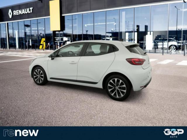 Renault Clio image 8