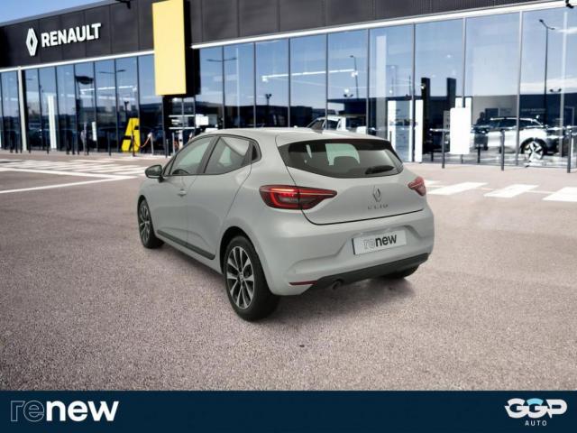 Renault Clio image 8