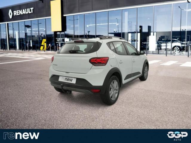 Dacia Sandero image 2