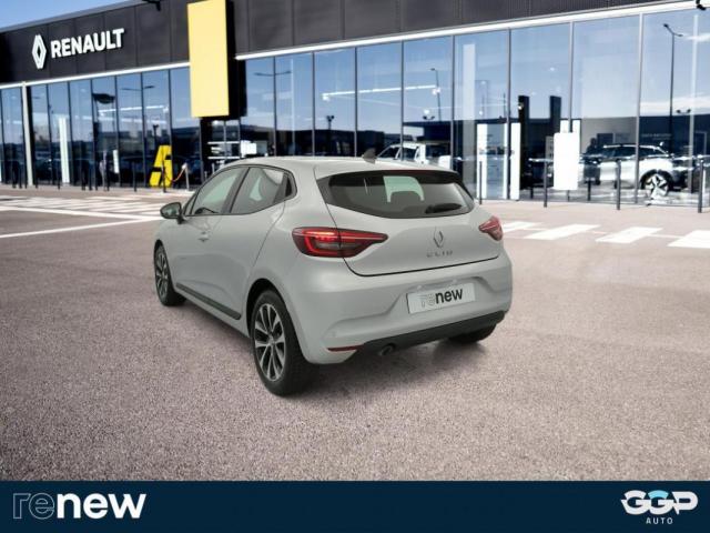 Renault Clio image 9