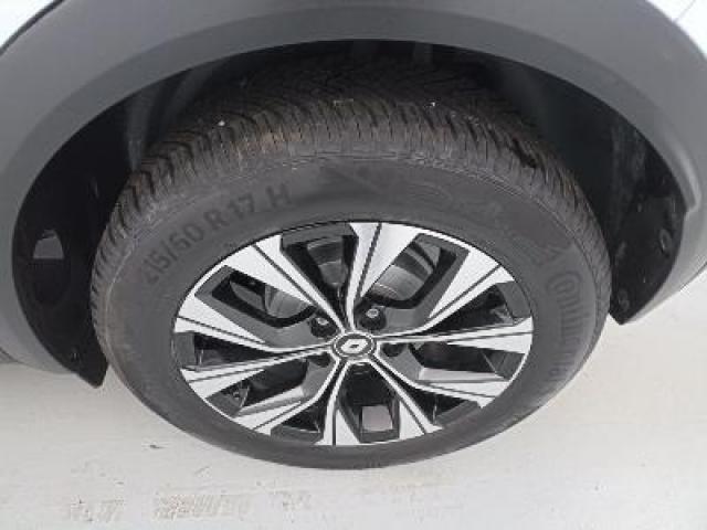 Renault Captur image 2