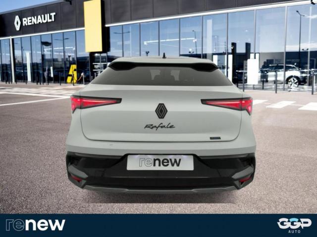 Renault Rafale image 9