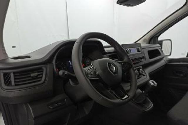 Renault Trafic image 9