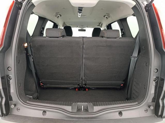 Dacia Jogger image 1