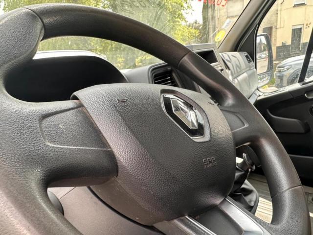 Renault Master image 4